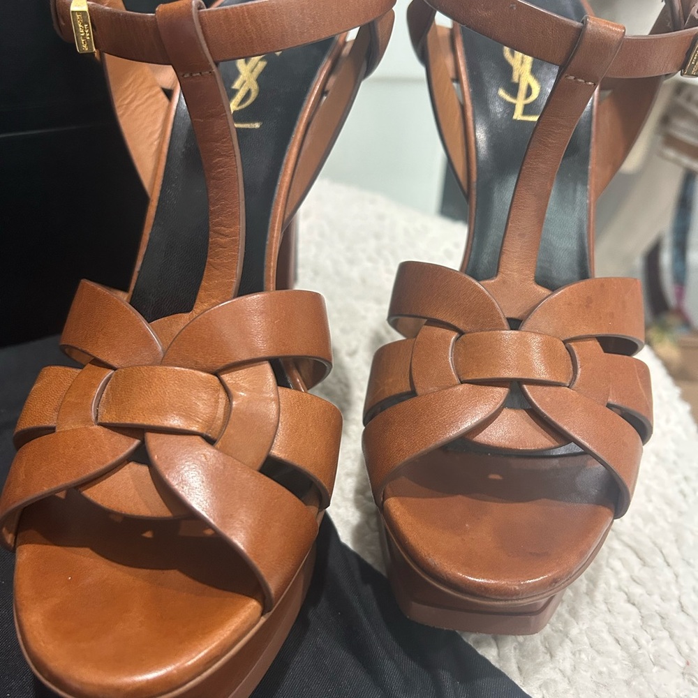 Saint Laurent Tribute Platform 105MM Sandal 
Size 40.  Worn twice - Picture 6 of 10